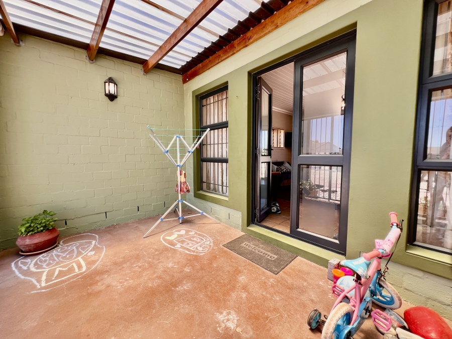 3 Bedroom Property for Sale in Country Club Western Cape